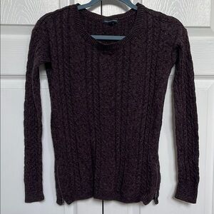 Women's Cable Knit Sweater - Dark plum